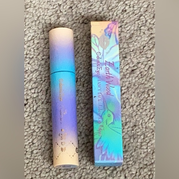 Oden’s Eye Earth Wood glow lipgloss - Picture 5 of 5